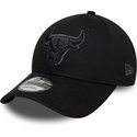 cepur-izliekta-melns-regulejams-9forty-team-outline-no-chicago-bulls-nba-no-new-era