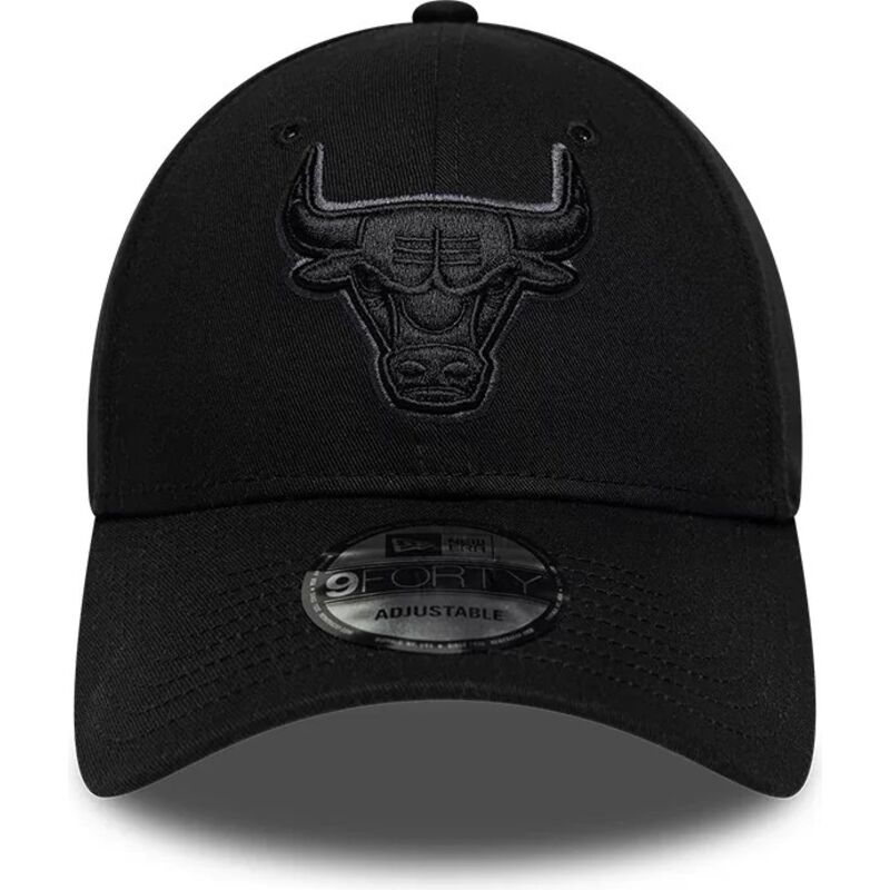 cepur-izliekta-melns-regulejams-9forty-team-outline-no-chicago-bulls-nba-no-new-era