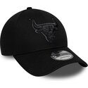 cepur-izliekta-melns-regulejams-9forty-team-outline-no-chicago-bulls-nba-no-new-era
