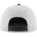 cap-plakana-gray-snapback-lisa-lateral-no-new-york-yankees-mlb-no-47-brand