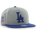 graue-flache-snapback-kappe-mit-blauem-logo-schlicht-mit-seitlichem-mlb-los-angeles-dodgers-logo-von-47-brand